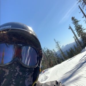 Meet your Posher, Jj